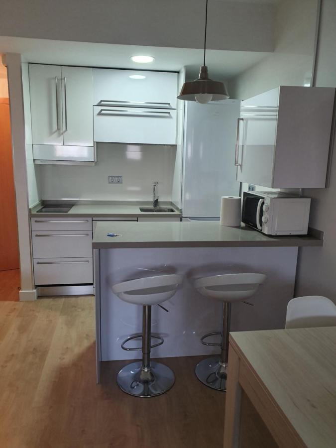 דירות פואנגירולה Penthouse Sea Views + Private Solarium מראה חיצוני תמונה
